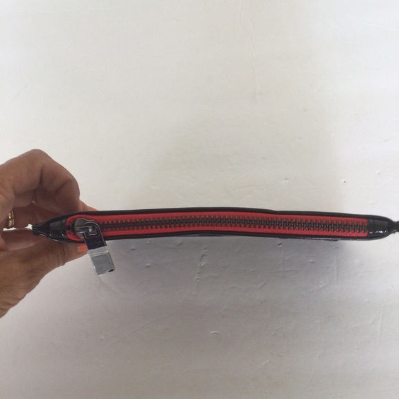 NARS GLOSSY BLACK COSMETIC BAG NWOT - Picture 9 of 9